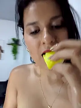 elena jonees online show from May 8, 8:45 pm