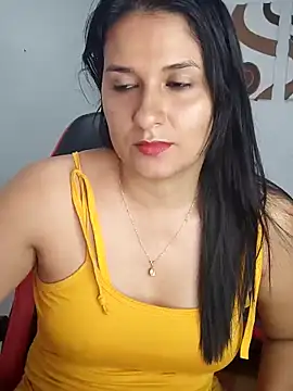 elena jonees online show from December 22, 8:09 pm