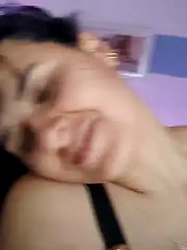 Snapshot of elena_jonees chatting on February 6, 6:46 pm elena jonees online show from February 6, 6:46 pm