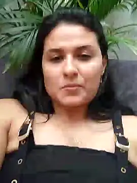 Snapshot of elena_jonees chatting on February 6, 9:49 pm elena jonees online show from February 6, 9:49 pm