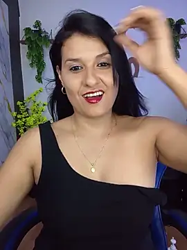 Snapshot of elena_jonees chatting on July 1, 8:42 pm elena jonees online show from July 1, 8:42 pm
