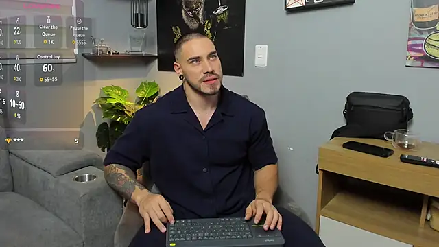 Giorgio-Leone online show from October 19, 7:49 pm