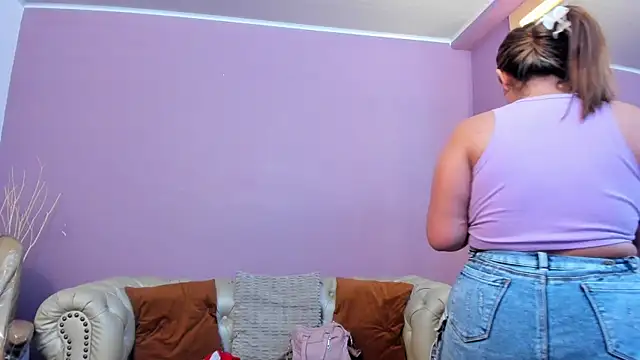 nathalie rossel online show from April 4, 7:09 pm