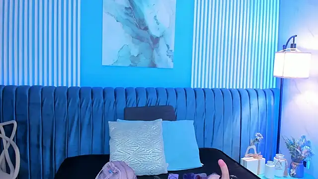 nathalie rossel online show from April 11, 6:33 pm