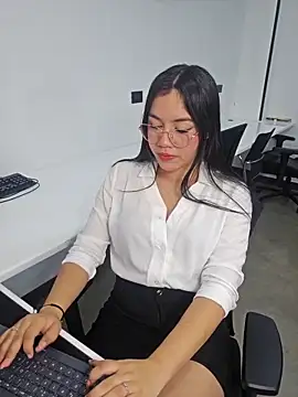 emma smile online show from February 25, 2:04 pm