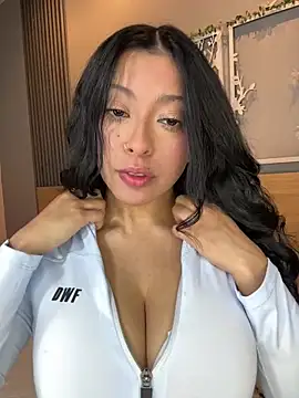 Valery Evaans online show from March 19, 3:28 am