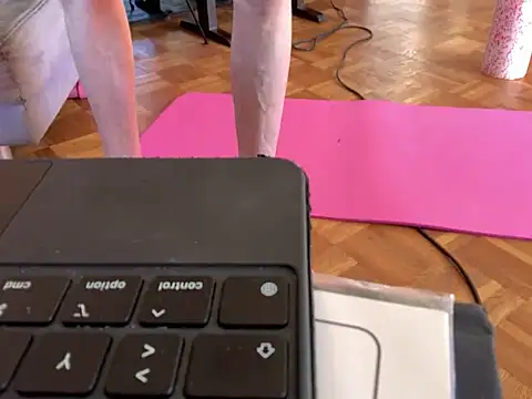 Bula94193 online show from March 4, 12:35 pm