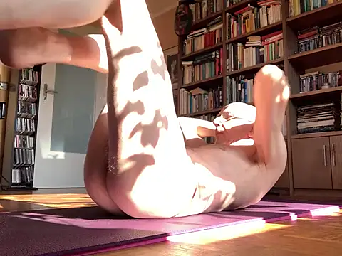 Bula94193 online show from March 9, 9:57 am