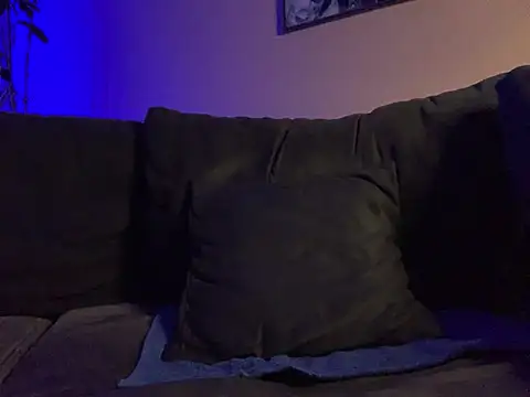 Bula94193 online show from February 6, 11:12 pm