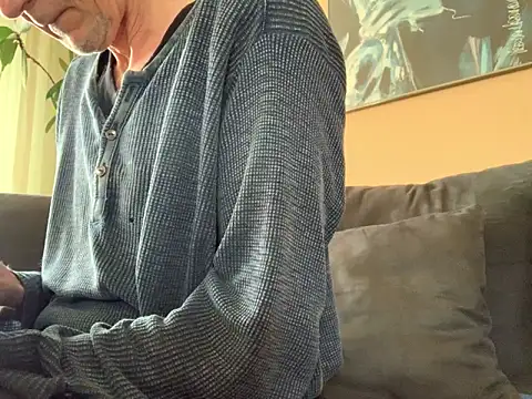 Bula94193 online show from March 28, 1:01 pm