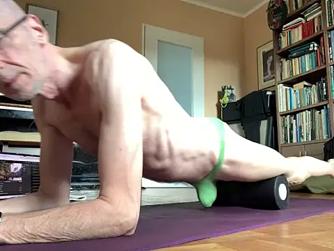 Bula94193 online show from November 2, 10:31 am