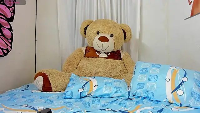 Snapshot of sweet_amalia4 chatting on September 20, 7:52 pm sweet amalia4 online show from September 20, 7:52 pm