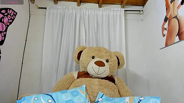 Snapshot of sweet_amalia4 chatting on September 23, 3:08 pm sweet amalia4 online show from September 23, 3:08 pm