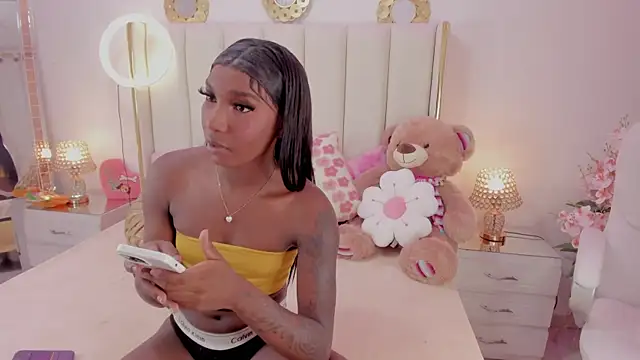 evangelin ts online show from November 4, 2:10 pm