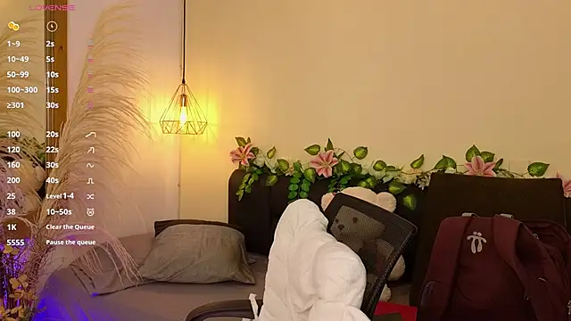Snapshot of Hannah_williams1 chatting on September 20, 9:42 pm Hannah williams1 online show from September 20, 9:42 pm