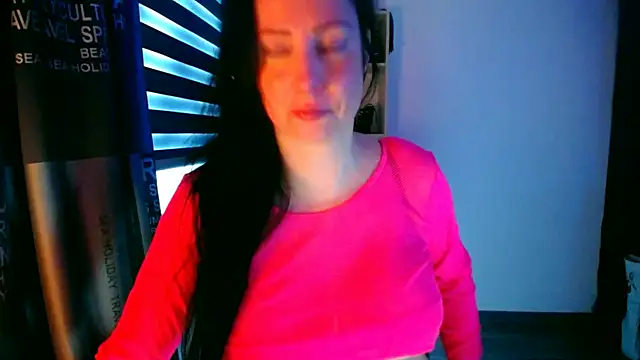 Snapshot of Sebriena chatting on February 24, 9:10 am Sebriena online show from February 24, 9:10 am