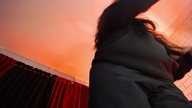 NYX1126 online show from March 18, 11:35 am