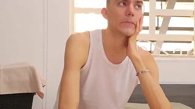 Alan Real online show from October 31, 4:47 pm