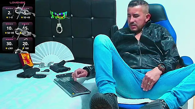 Yeol King online show from March 4, 6:15 pm