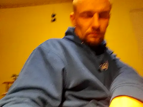 Regularfucker28 online show from February 20, 11:32 pm