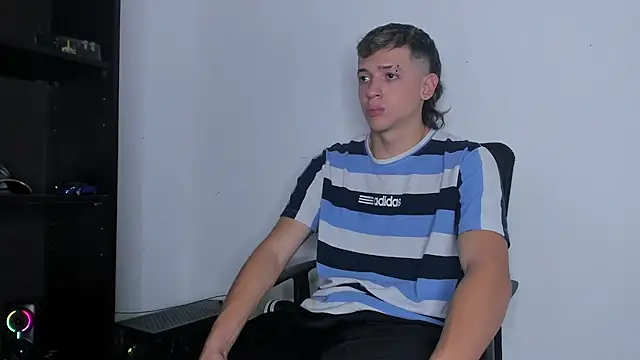 Dimitri higth420 online show from December 18, 12:49 am