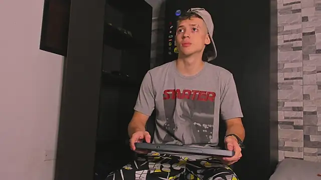 Dimitri higth420 online show from November 15, 6:56 pm