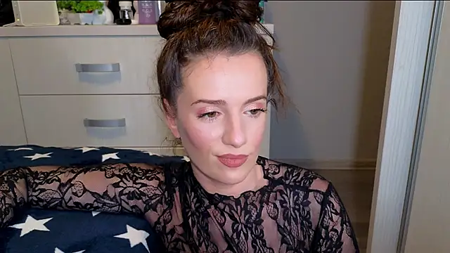 ElizaaXO online show from March 15, 4:32 pm