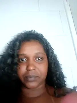 annybarros21 online show from March 15, 5:36 am