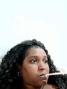 annybarros21 online show from March 11, 6:24 pm