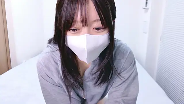 Yurie  online show from March 15, 1:40 pm