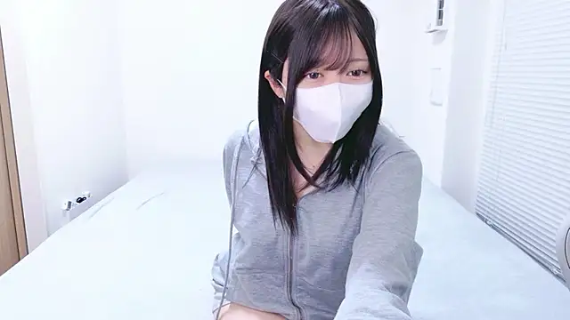 Yurie  online show from April 13, 1:37 pm