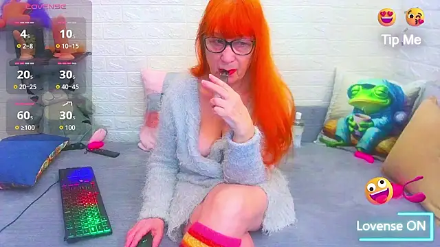 RedHousewife online show from January 14, 10:41 am