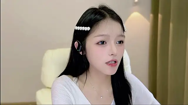 Snapshot of xiaodaibabyy chatting on October 1, 2:10 pm xiaodaibabyy online show from October 1, 2:10 pm