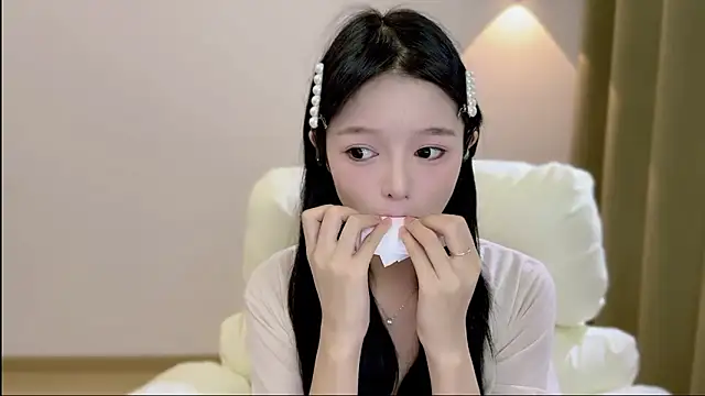 xiaodaibabyy online show from October 4, 7:32 am