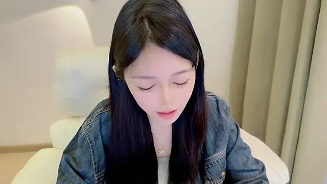 Snapshot of xiaodaibabyy chatting on February 25, 1:44 pm xiaodaibabyy online show from February 25, 1:44 pm