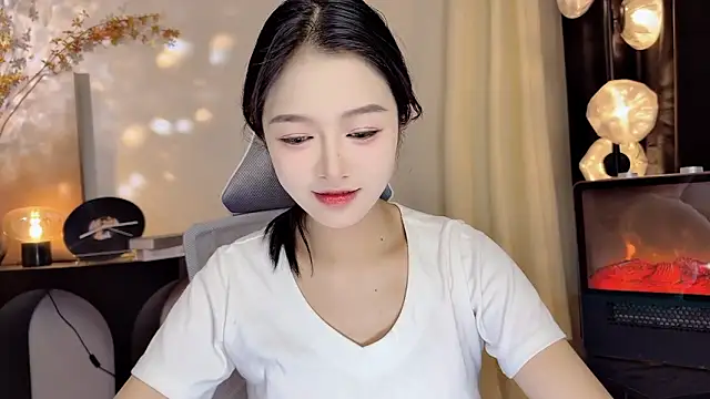 Snapshot of xiaodaibabyy chatting on February 13, 1:48 pm xiaodaibabyy online show from February 13, 1:48 pm
