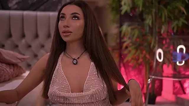 GinaValentinna online show from June 9, 8:21 pm