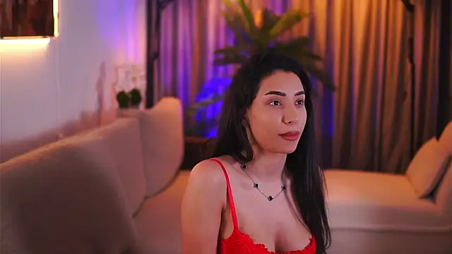 Snapshot of GinaValentinna chatting on March 1, 1:22 am GinaValentinna online show from March 1, 1:22 am