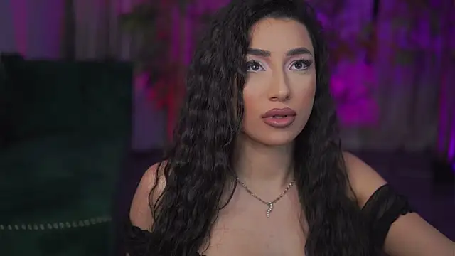 GinaValentinna online show from November 6, 8:02 pm