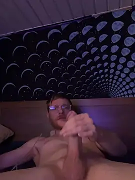 luv2cum7491 online show from December 23, 3:40 am