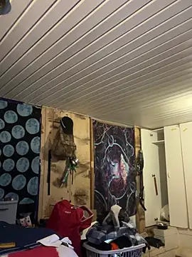 luv2cum7491 online show from December 26, 12:25 am