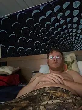 luv2cum7491 online show from December 25, 9:22 pm