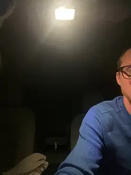 luv2cum7491 online show from February 26, 6:57 am