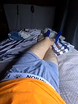 Snapshot of jose5320_20 chatting on November 22, 1:04 am jose5320 20 online show from November 22, 1:04 am