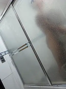 Snapshot of jose5320_20 chatting on November 4, 4:44 pm jose5320 20 online show from November 4, 4:44 pm