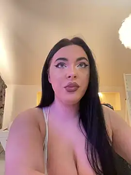 Snapshot of KeiraDark chatting on May 11, 4:25 am KeiraDark online show from May 11, 4:25 am