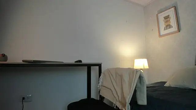 Caroline dh online show from February 10, 10:47 am