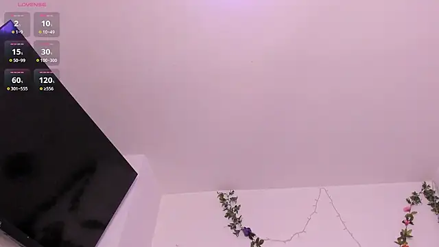 Carlasxdreams online show from March 18, 2:37 am