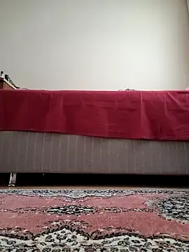 Snapshot of nyraminyon chatting on October 14, 7:20 am nyraminyon online show from October 14, 7:20 am