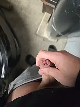 Snapshot of Ibag01 chatting on December 3, 5:56 pm Ibag01 online show from December 3, 5:56 pm